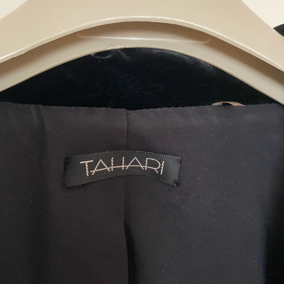 TAHARI BLACK SINGLE BREASTED VELVET JACKET Sz L . - Picture 5 of 12